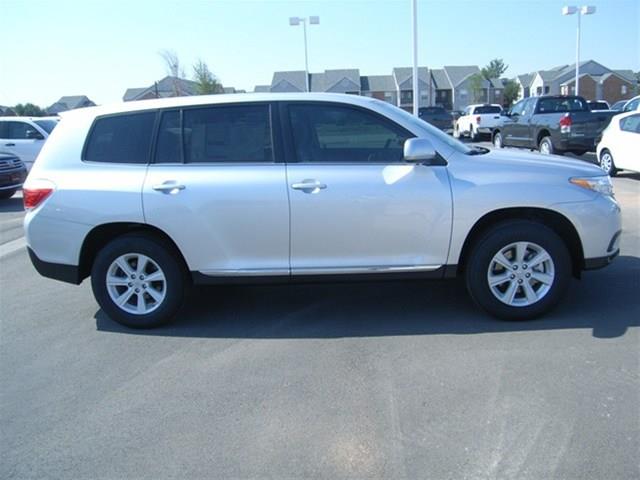 Toyota Highlander 2013 photo 1