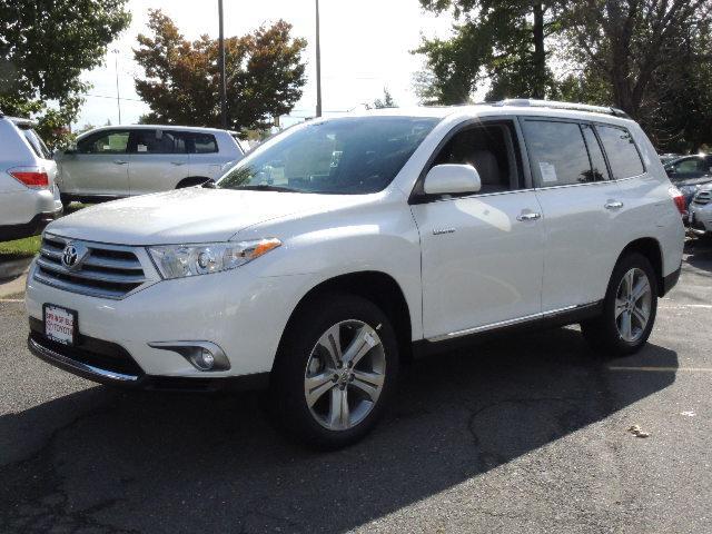 Toyota Highlander 2013 photo 2