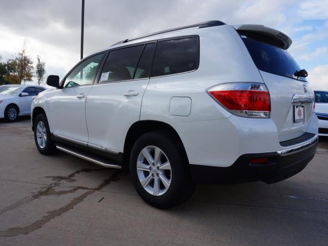 Toyota Highlander 2013 photo 1