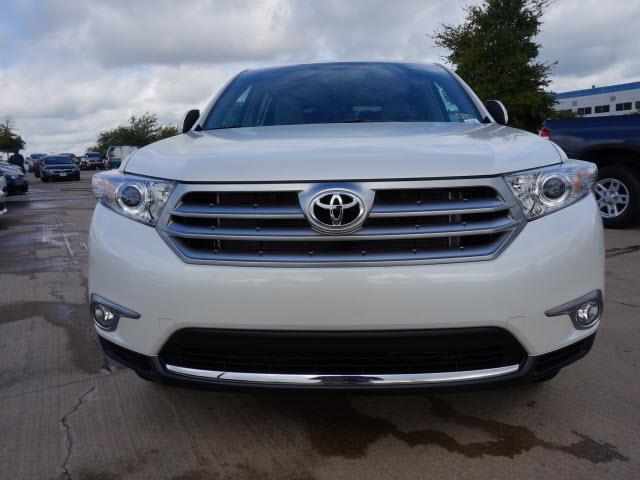 Toyota Highlander 2013 photo 2