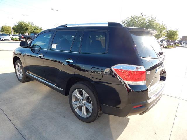 Toyota Highlander 2013 photo 1