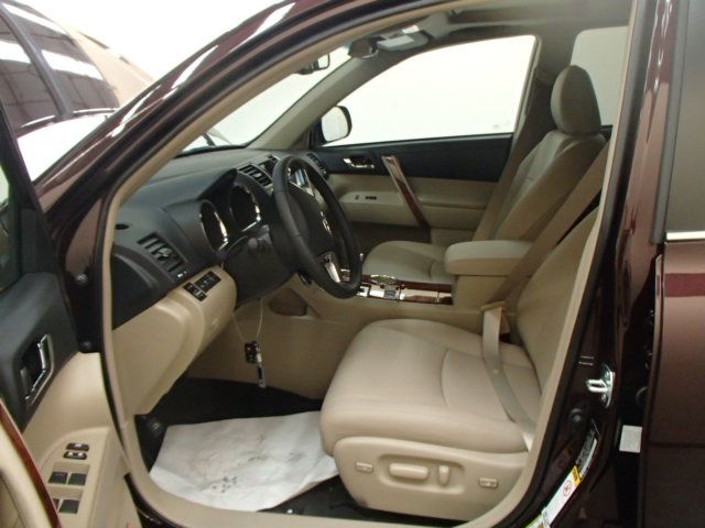 Toyota Highlander 2013 photo 6