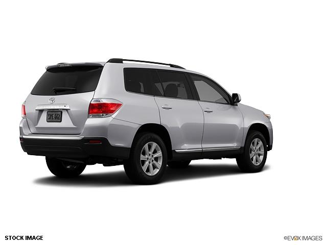 Toyota Highlander 2013 photo 2