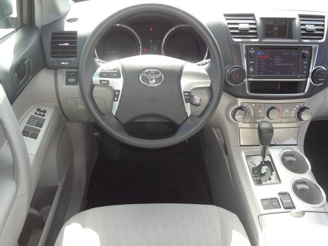 Toyota Highlander 2013 photo 1