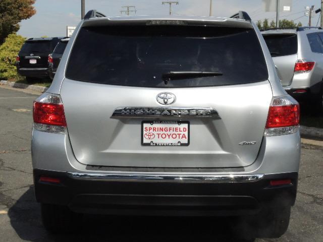 Toyota Highlander 2013 photo 1