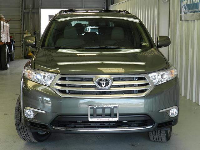 Toyota Highlander 2013 photo 1