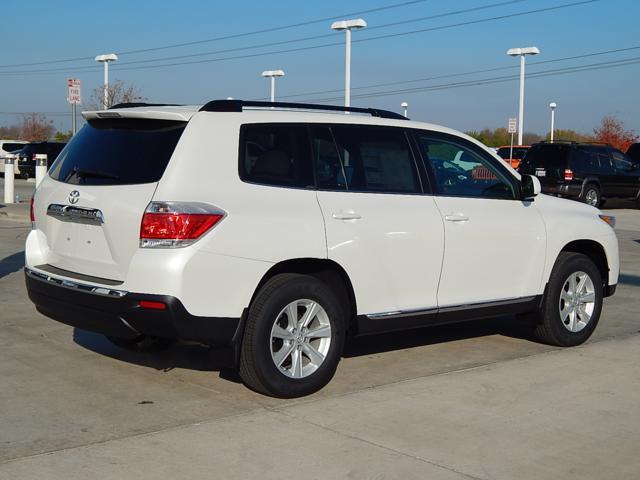 Toyota Highlander 2013 photo 1