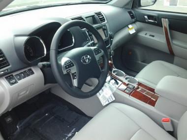 Toyota Highlander 2013 photo 2