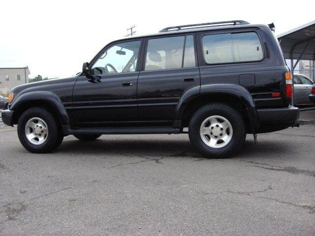 Toyota Land Cruiser 1997 photo 2