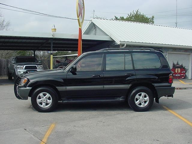 Toyota Land Cruiser 1999 photo 2