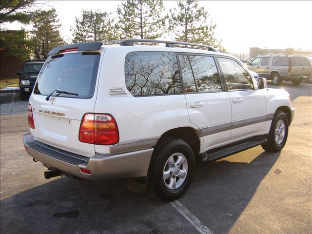 Toyota Land Cruiser 1999 photo 4