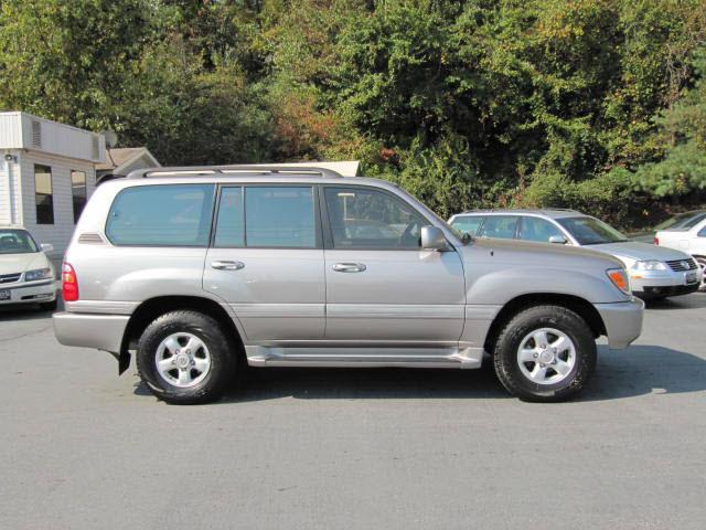 Toyota Land Cruiser Unknown Sport Utility