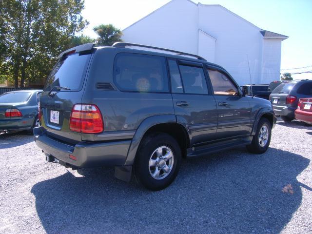 Toyota Land Cruiser 2001 photo 1