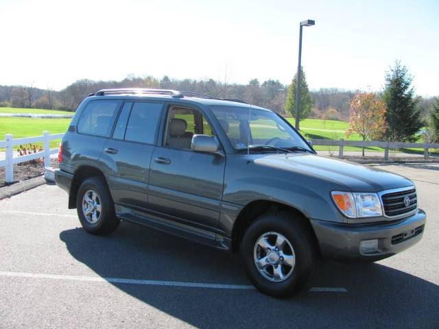 Toyota Land Cruiser SLT 25 Sport Utility