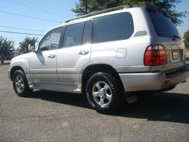 Toyota Land Cruiser 2002 photo 3