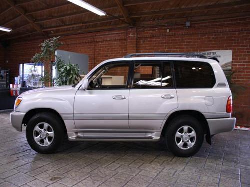 Toyota Land Cruiser 2002 photo 2