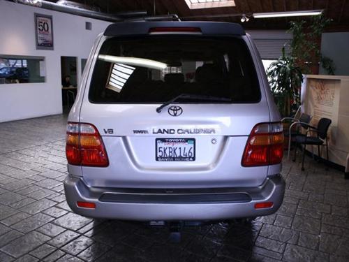 Toyota Land Cruiser 2002 photo 4