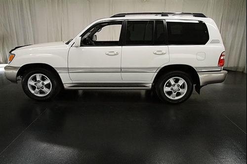 Toyota Land Cruiser 2004 photo 4