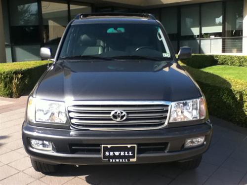 Toyota Land Cruiser 2005 photo 2