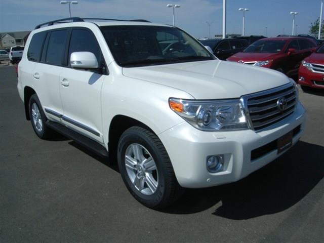 Toyota Land Cruiser 2013 photo 1