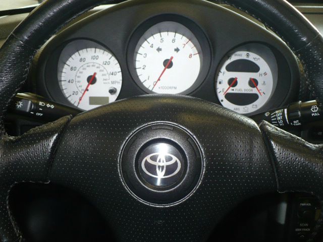 Toyota MR2 Spyder 2000 photo 7