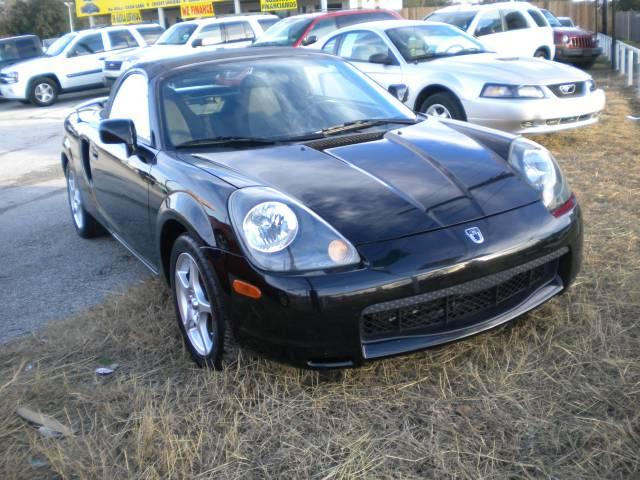 Toyota MR2 Spyder Base Convertible