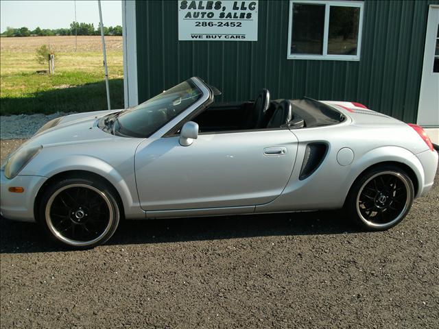 Toyota MR2 Spyder 2001 photo 4