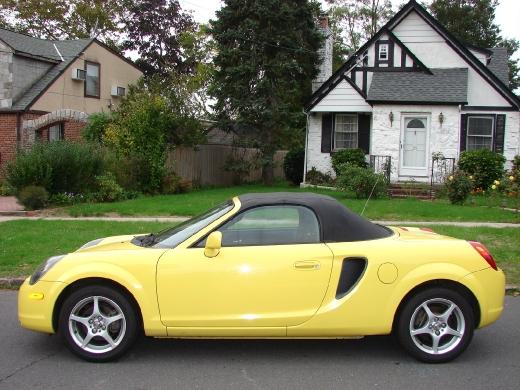 Toyota MR2 Spyder 2001 photo 2