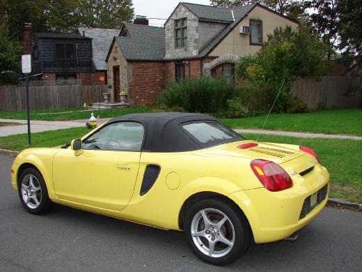 Toyota MR2 Spyder 2001 photo 3