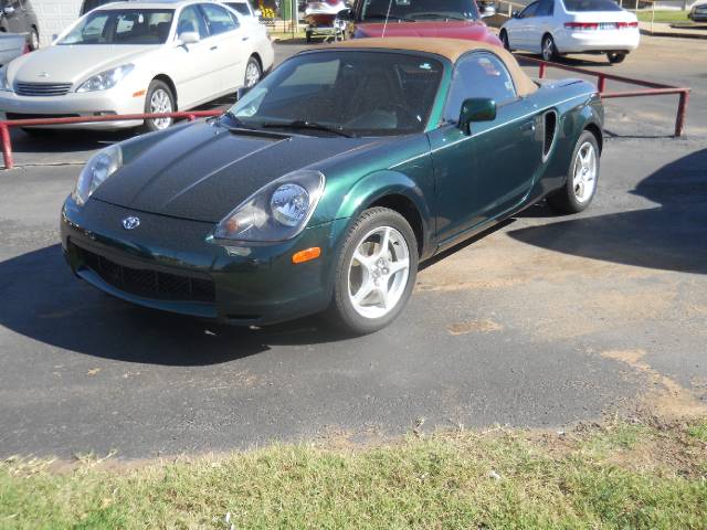 Toyota MR2 Spyder Base Convertible