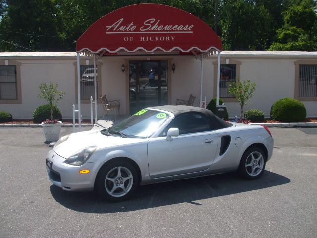 Toyota MR2 Spyder Base Convertible