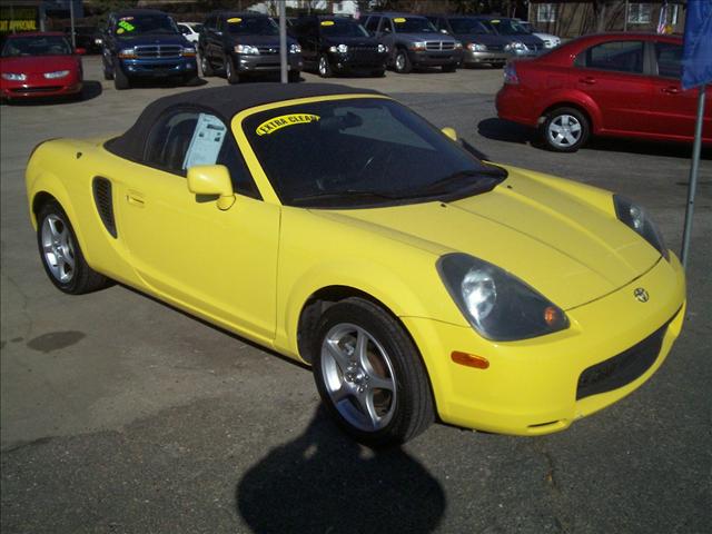 Toyota MR2 Spyder 2001 photo 1