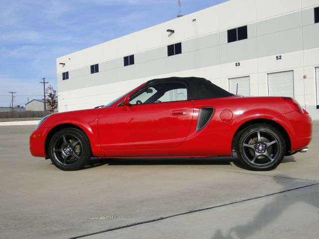 Toyota MR2 Spyder Base Convertible