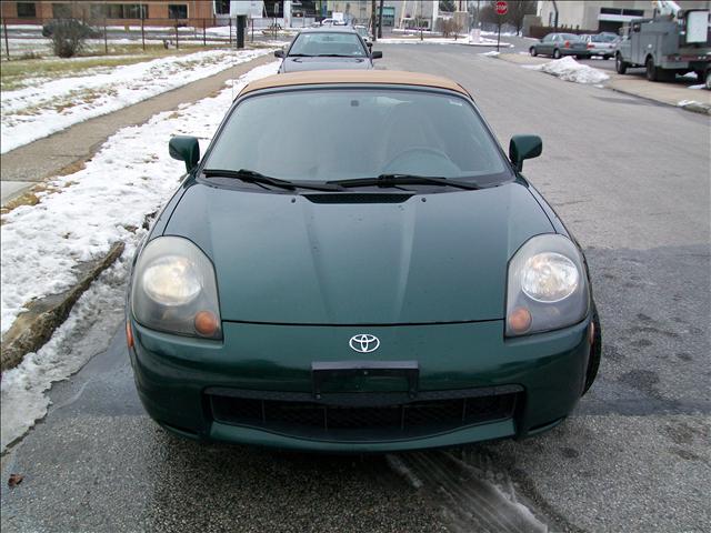 Toyota MR2 Spyder Base Convertible