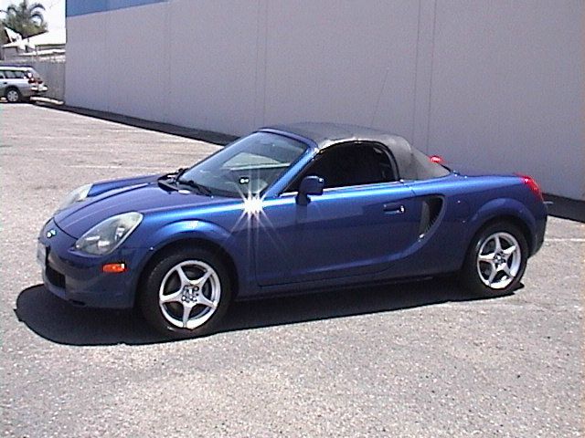 Toyota MR2 Spyder 2002 photo 4