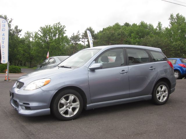 Toyota Matrix 2003 photo 1