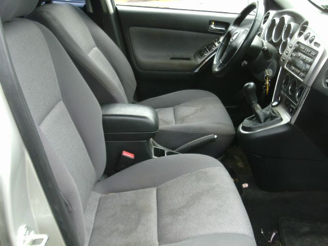 Toyota Matrix 2003 photo 2