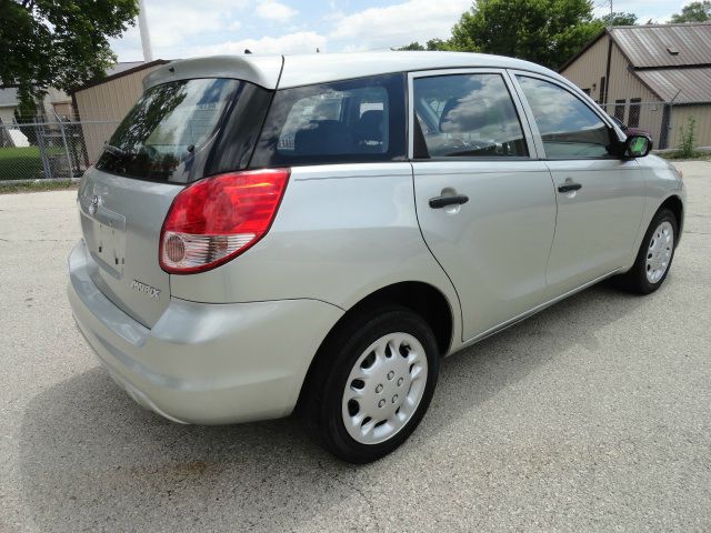 Toyota Matrix 2003 photo 3