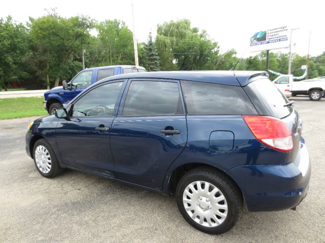 Toyota Matrix 2003 photo 3