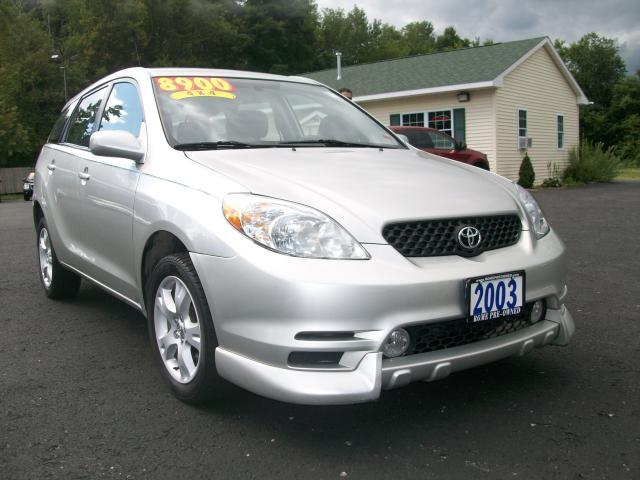 Toyota Matrix AT Sport Utility