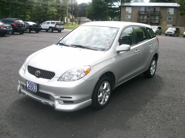 Toyota Matrix 2003 photo 2