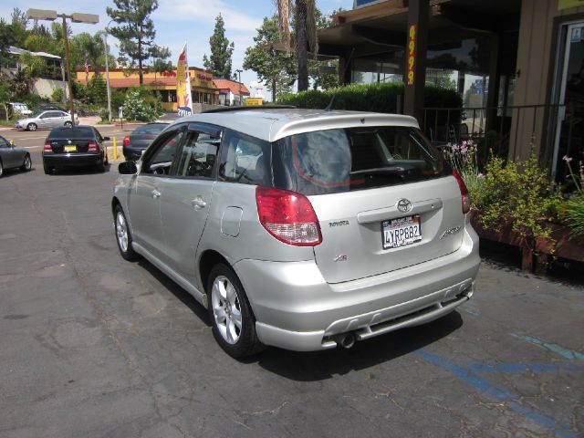 Toyota Matrix 2003 photo 2