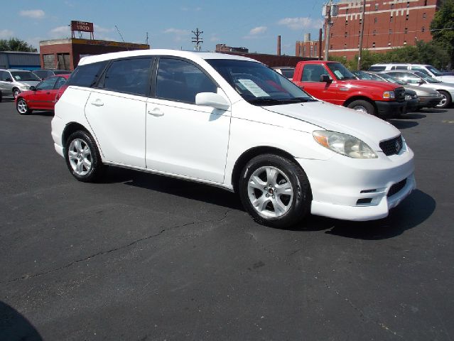 Toyota Matrix 2003 photo 3