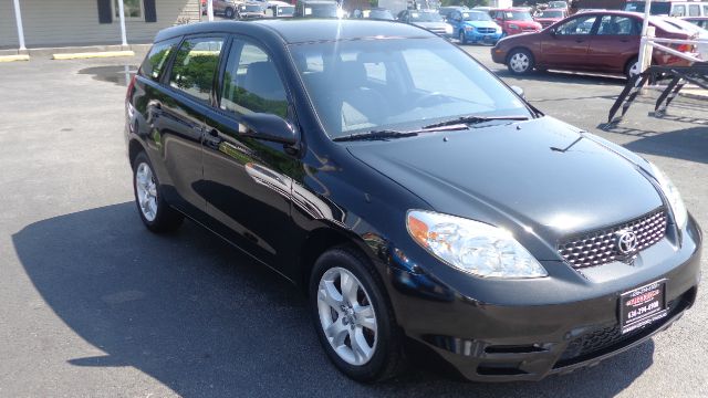 Toyota Matrix 2003 photo 2