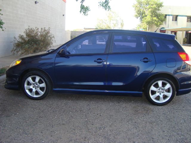 Toyota Matrix 2003 photo 4