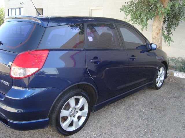 Toyota Matrix 2003 photo 7