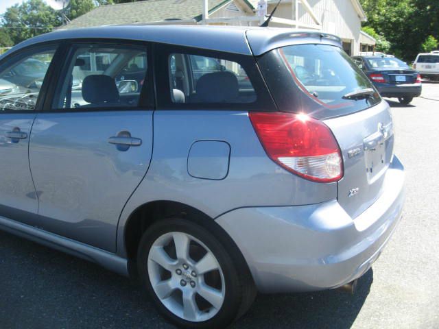 Toyota Matrix 2003 photo 16