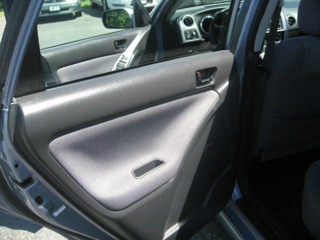 Toyota Matrix 2003 photo 9