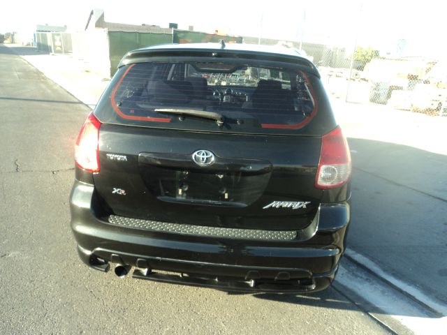 Toyota Matrix 2003 photo 3