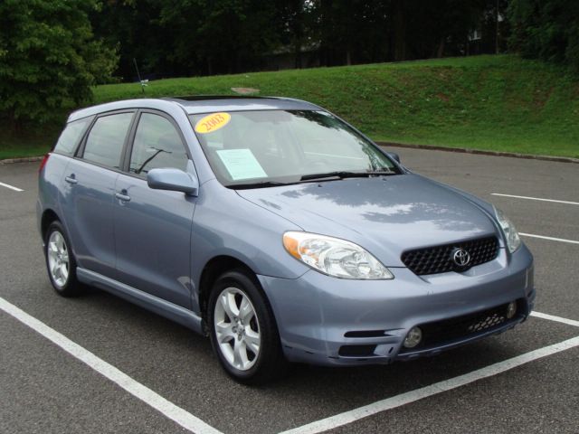 Toyota Matrix 2003 photo 2